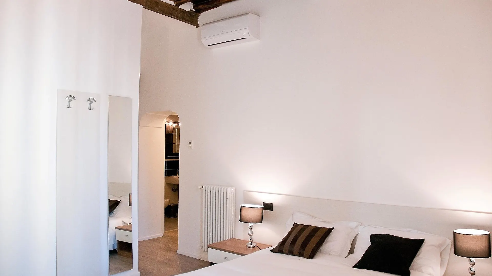Giuturna Boutique Hotel Рим